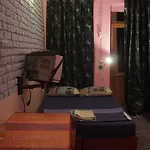 Chillout Lya & Lounge Hostel *