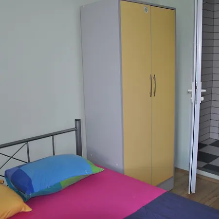 チルアウト リヤ ＆ ラウンジ ホステル *