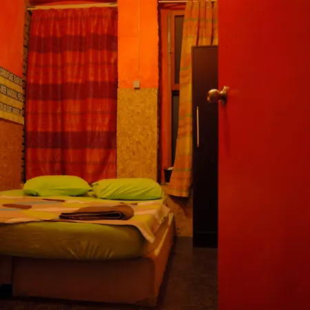 Hostel Chillout Lya & Lounge *