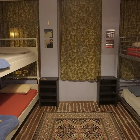 Hostel Chillout Lya & Lounge *